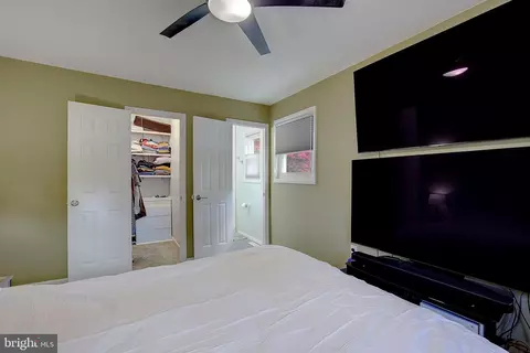 Bedroom - 3033 Marlin Dr, Riva, MD 21140 photo 7 of 8