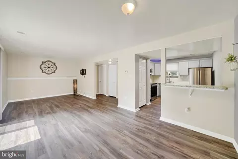 Living - 281 Ternwing Dr, Arnold, MD 21012 photo 1 of 2