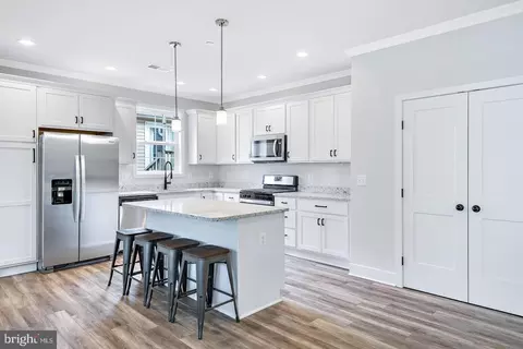 Kitchen - 404 Paradise Rd, Riva, MD 21140 photo 4 of 6
