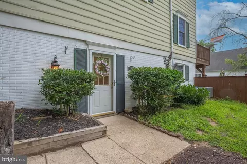 1553 Lowell Ct, Crofton, MD 21114
