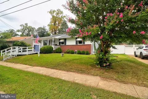 114 Olen Dr, Glen Burnie, MD 21061