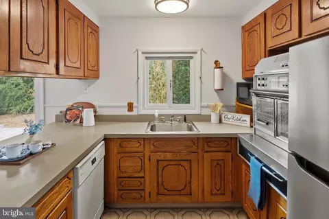 Kitchen - 331 Old Line Ave, Laurel, MD 20724 photo 2 of 3