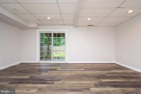 Living - 2040 Forest Hill Ln, Crofton, MD 21114 photo 3 of 4