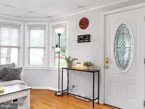 311 Magothy Beach Rd, Pasadena, MD 21122