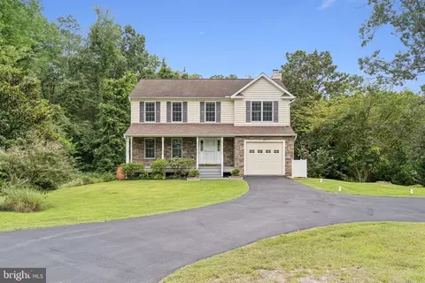 805 Swift Rd, Pasadena, MD 21122