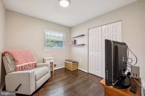 Bedroom - 3908 Alberta Ave, Pasadena, MD 21122 photo 4 of 4