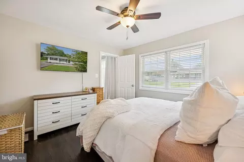 Bedroom - 3908 Alberta Ave, Pasadena, MD 21122 photo 2 of 4
