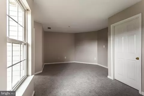 7550 Moraine Dr, Hanover, MD 21076 photo 10