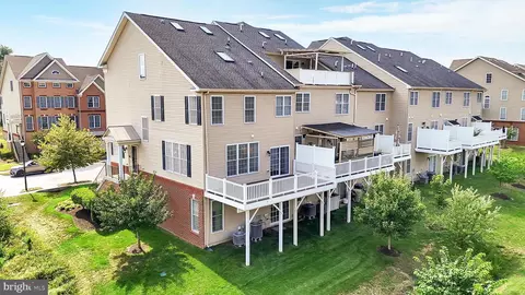 View/Area - 8537 Pine Springs Dr, Severn, MD 21144 photo 1 of 4