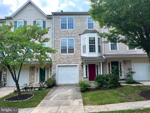 8239 Brooktree St, Laurel, MD 20724