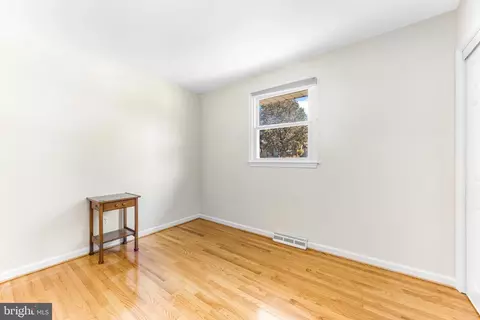 586 Forest View Rd, Linthicum Heights, MD 21090 photo 15