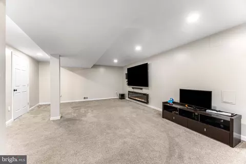 586 Forest View Rd, Linthicum Heights, MD 21090 photo 20