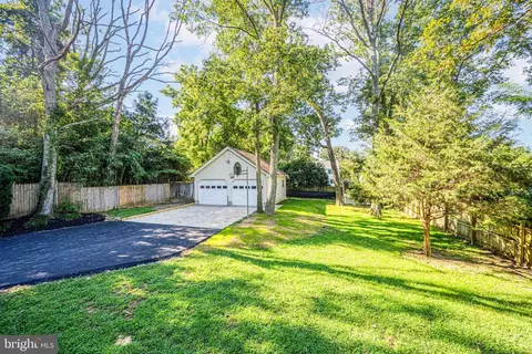 Exterior - 667 C St, Pasadena, MD 21122 photo 7 of 14