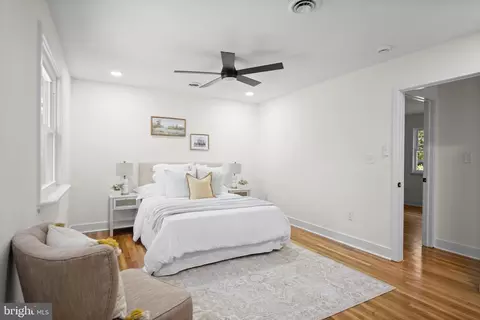 Bedroom - 667 C St, Pasadena, MD 21122 photo 4 of 6