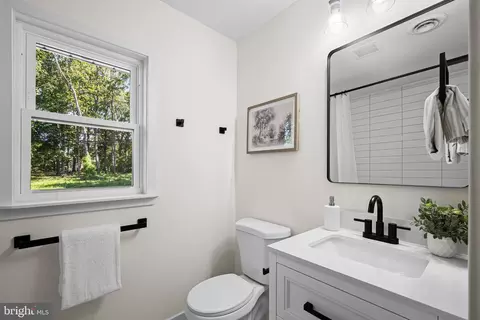 Bath - 667 C St, Pasadena, MD 21122 photo 1 of 3