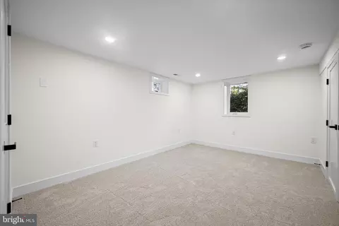 Bedroom - 667 C St, Pasadena, MD 21122 photo 5 of 6