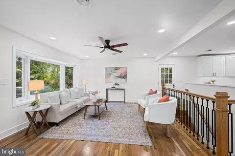 Living - 667 C St, Pasadena, MD 21122 photo 2 of 3