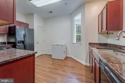 8611 Willow Leaf Ln, Odenton, MD 21113 photo 11