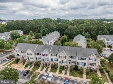 8611 Willow Leaf Ln, Odenton, MD 21113 photo 5