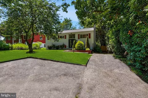 1180 Saint George Dr, Annapolis, MD 21409