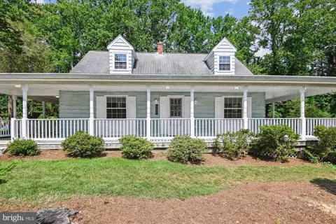 132 Pinecrest Dr, Annapolis, MD 21403