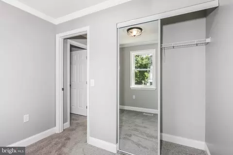 Entry Way - 7858 Tick Neck Rd, Pasadena, MD 21122 photo 3 of 5