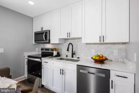 Kitchen - 7858 Tick Neck Rd, Pasadena, MD 21122 photo 3 of 3
