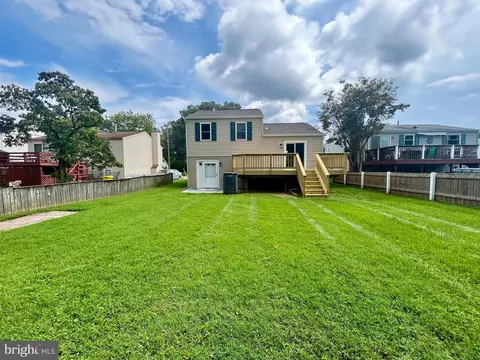 Exterior - 7858 Tick Neck Rd, Pasadena, MD 21122 photo 6 of 12