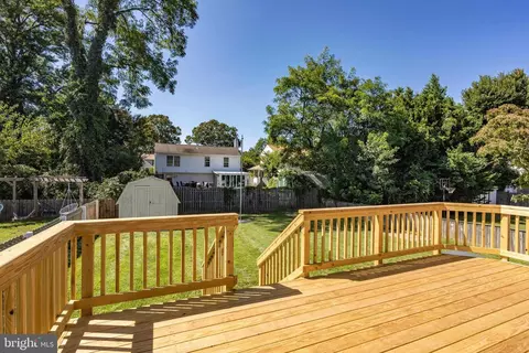 Exterior - 7858 Tick Neck Rd, Pasadena, MD 21122 photo 7 of 12