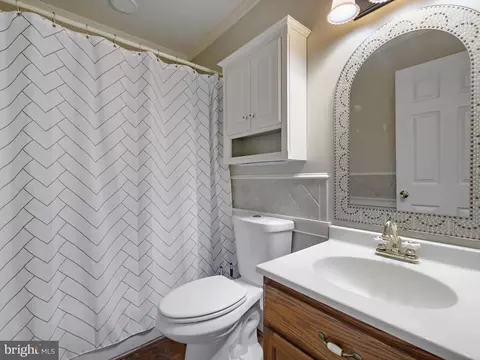 Bath - 7824 Camp Rd, Pasadena, MD 21122 photo 3 of 3