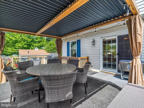Exterior - 7824 Camp Rd, Pasadena, MD 21122 photo 5 of 7