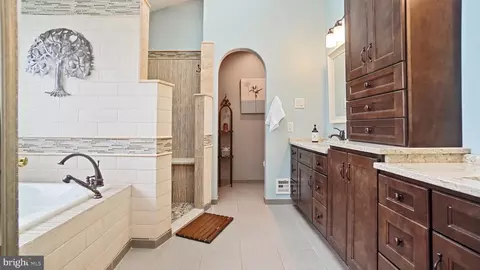 Entry Way - 2808 Klein Ct, Crofton, MD 21114 photo 7 of 7