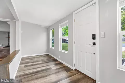 Entry Way - 1816 Keymar Rd, Edgewater, MD 21037 photo 1 of 7