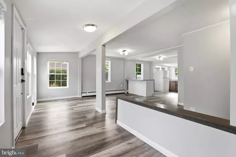 Entry Way - 1816 Keymar Rd, Edgewater, MD 21037 photo 2 of 7