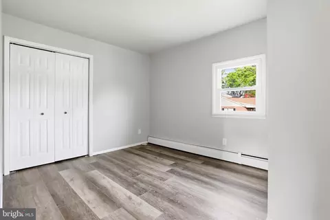 Bedroom - 1816 Keymar Rd, Edgewater, MD 21037 photo 2 of 2