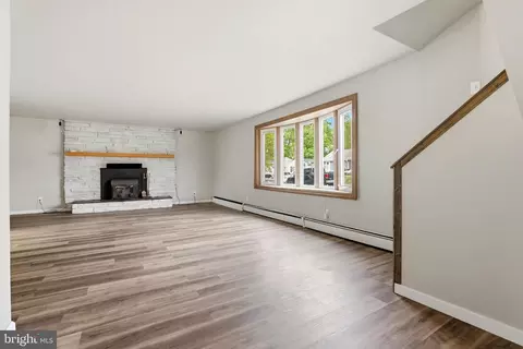 Living - 1816 Keymar Rd, Edgewater, MD 21037 photo 1 of 4