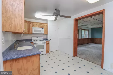 114 2nd St, Annapolis, MD 21401 photo 3