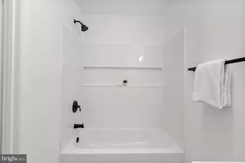 Bath - 732 Mallard Dr, Deale, MD 20751 photo 2 of 4