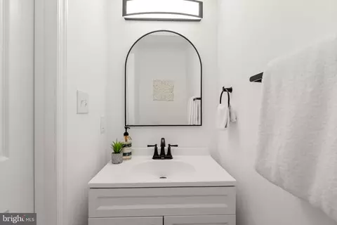 Bath - 732 Mallard Dr, Deale, MD 20751 photo 4 of 4
