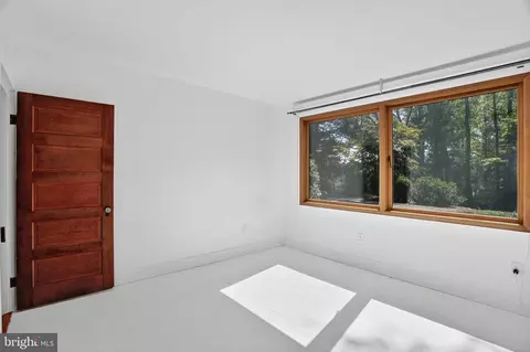 Bedroom - 3030 Edgewater Dr, Edgewater, MD 21037 photo 1 of 5