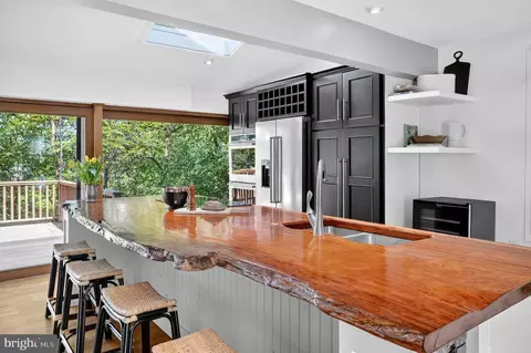 Kitchen - 3030 Edgewater Dr, Edgewater, MD 21037 photo 2 of 6