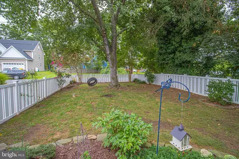 Exterior - 427 Magnolia Dr, Edgewater, MD 21037 photo 4 of 12
