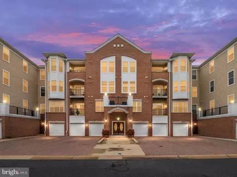 8608 Fluttering Leaf Trl #305, Odenton, MD 21113