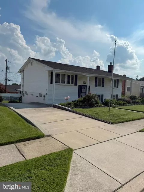 895 Gordon Dr, Glen Burnie, MD 21061
