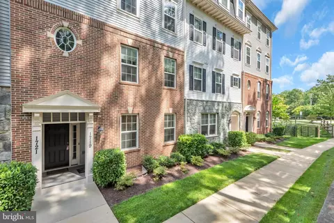 1719 Fieldstone Ct #9, Hanover, MD 21076 photo 2