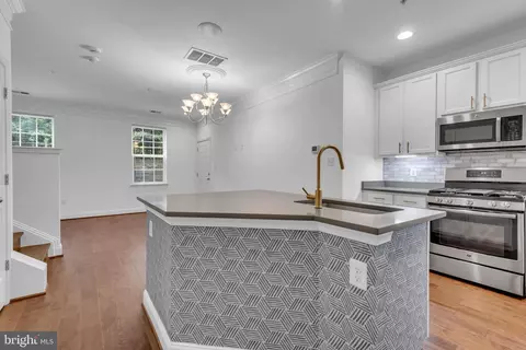 1719 Fieldstone Ct #9, Hanover, MD 21076 photo 7