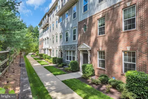 1719 Fieldstone Ct #9, Hanover, MD 21076 photo 3