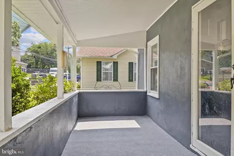 Exterior - 211 Janwall St, Annapolis, MD 21403 photo 1 of 3