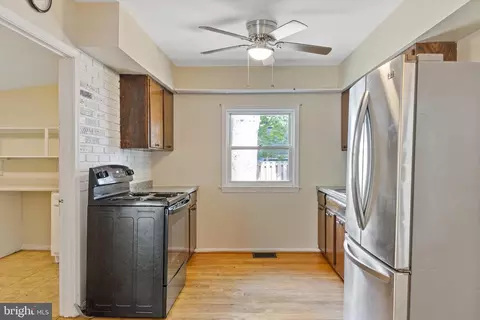 Kitchen - 211 Janwall St, Annapolis, MD 21403 photo 1 of 2