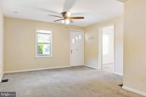 Entry Way - 211 Janwall St, Annapolis, MD 21403 photo 2 of 3